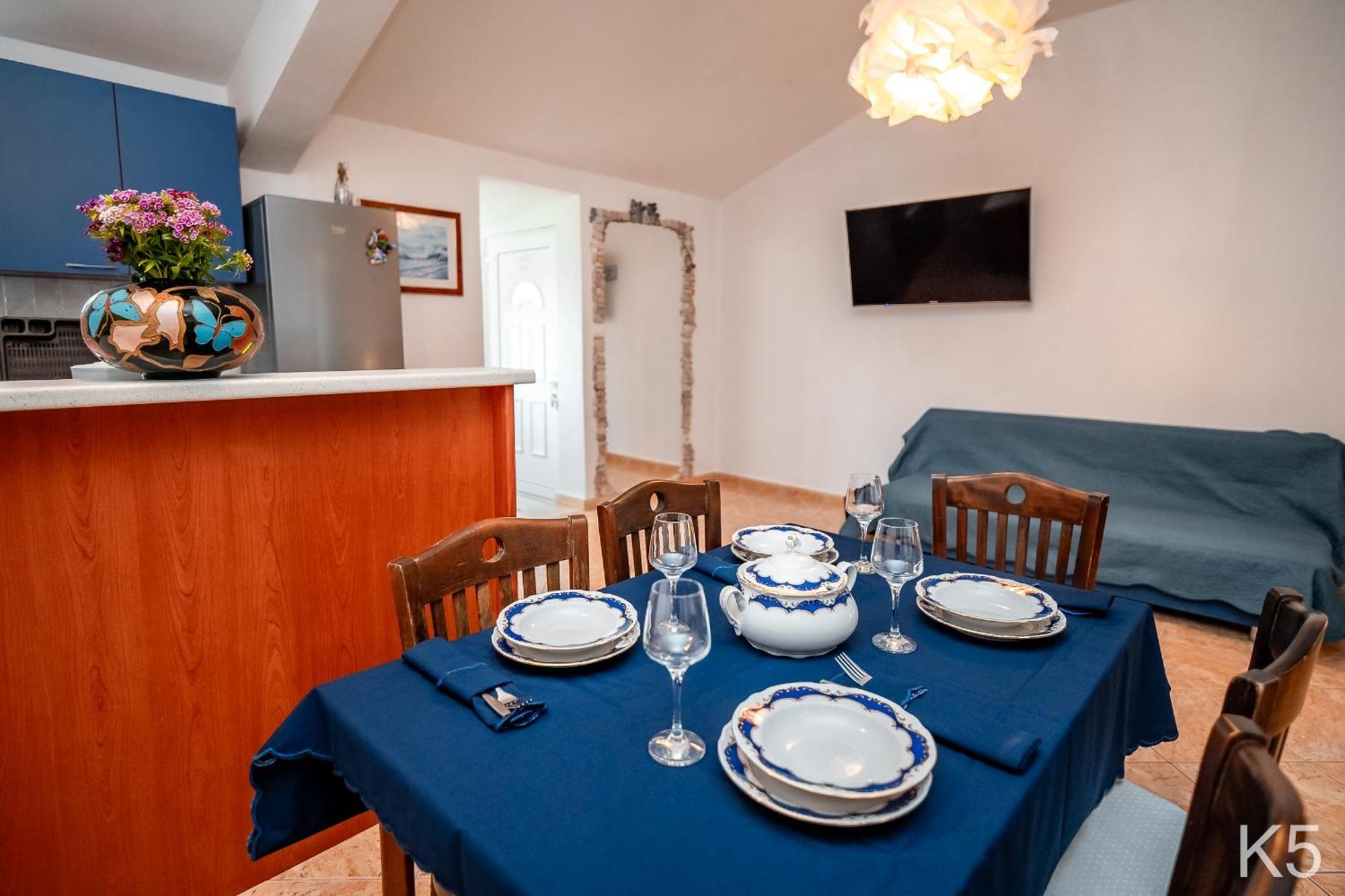 Apartments Horizont ロゴズニッツァ 部屋 写真
