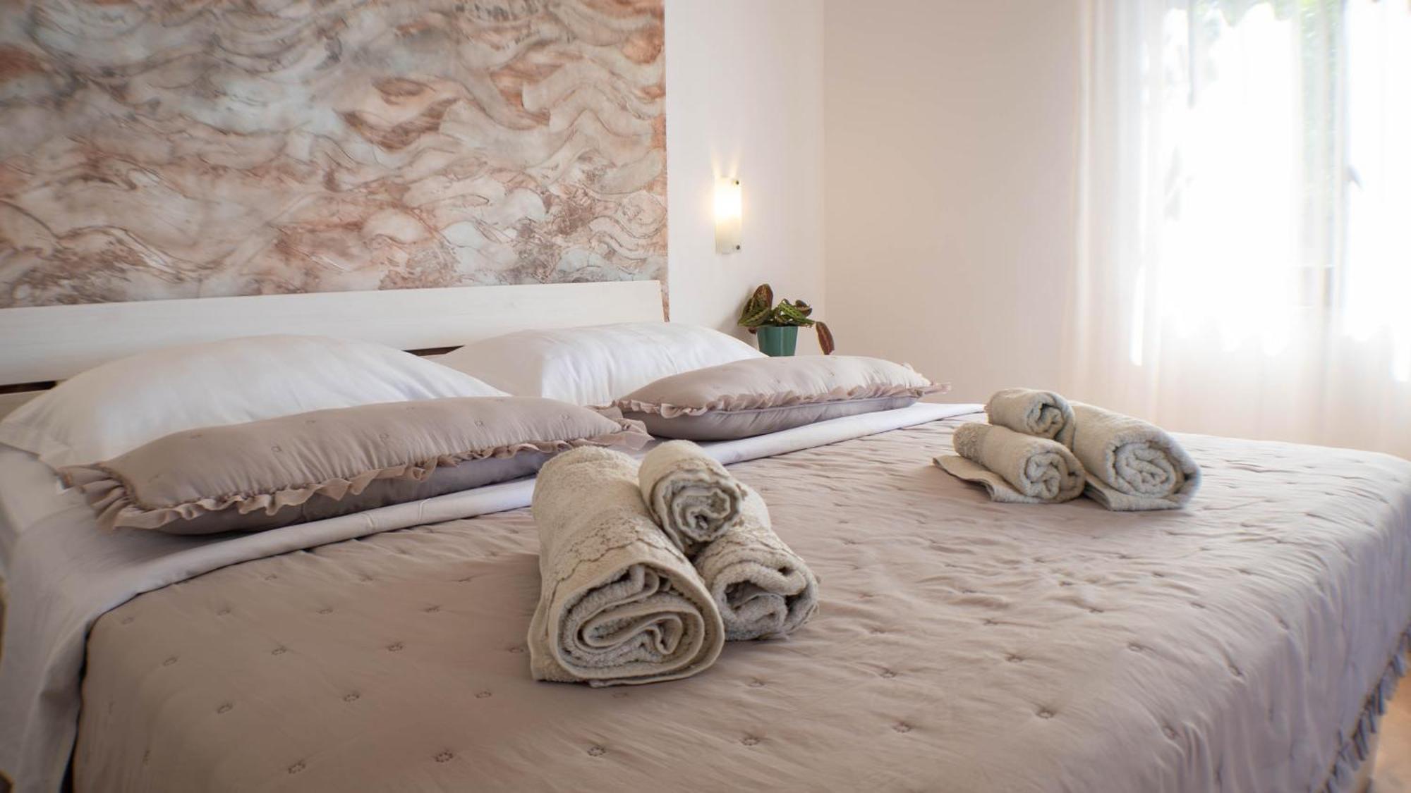 Apartments Horizont ロゴズニッツァ エクステリア 写真